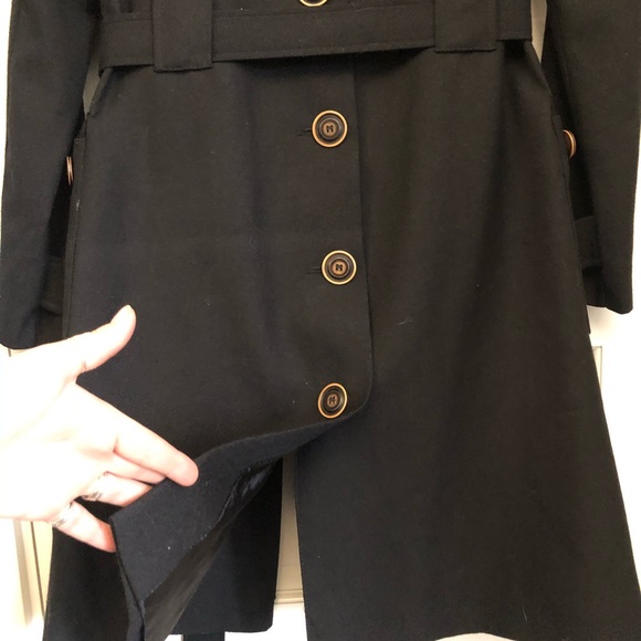 Buttoned trench coat - Picture 8 of 10